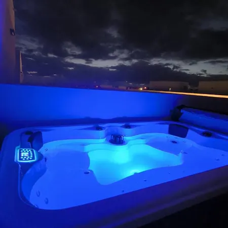 فيلة Gozamena 168 Private Heated Pool And Jacuzzy *